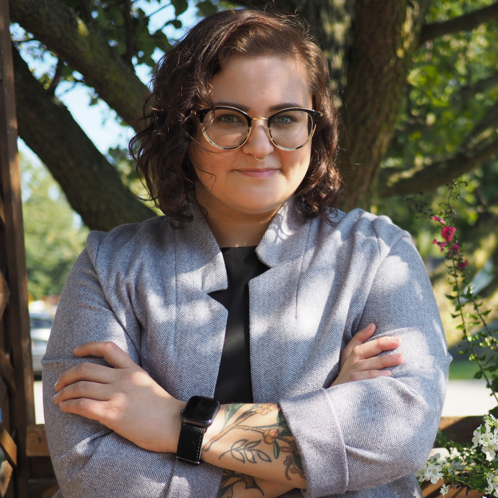 Portrait photo of Liz Wylde, LMSW